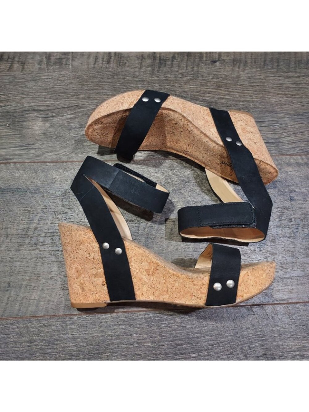 Lucky Brand Black Suede Sandal Ankle Strap Cork Wedge Heel Size7.5M USA Mcdowell - Picture 4 of 9